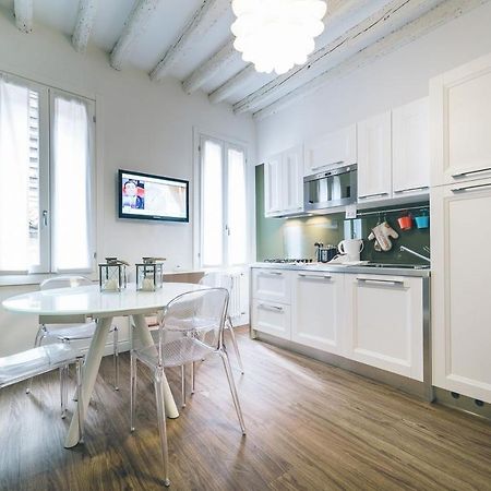Gold Venice Suite By Wonderful Italy מראה חיצוני תמונה